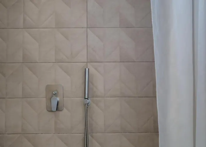 Wisteria Καρτεράδος