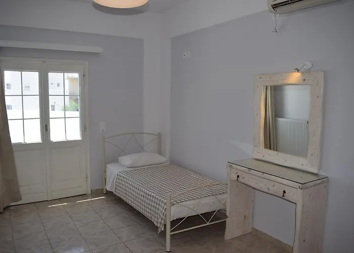 Wisteria Καρτεράδος