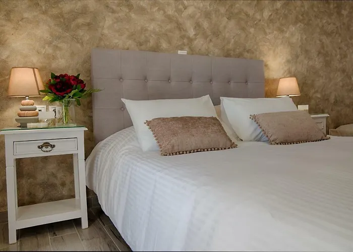 Διαμέρισμα Wisteria Καρτεράδος