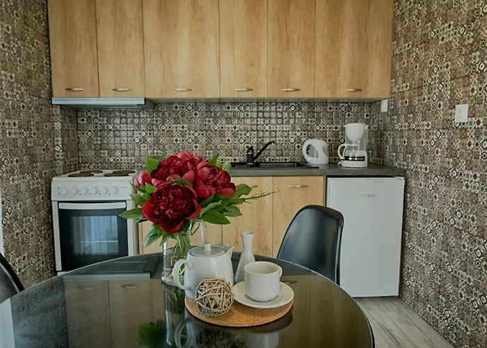 Wisteria * Καρτεράδος