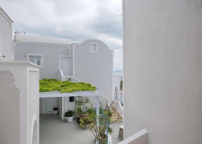 Wisteria * Καρτεράδος